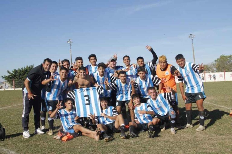 La Pepita lidera la liga en segunda división. Gentileza.