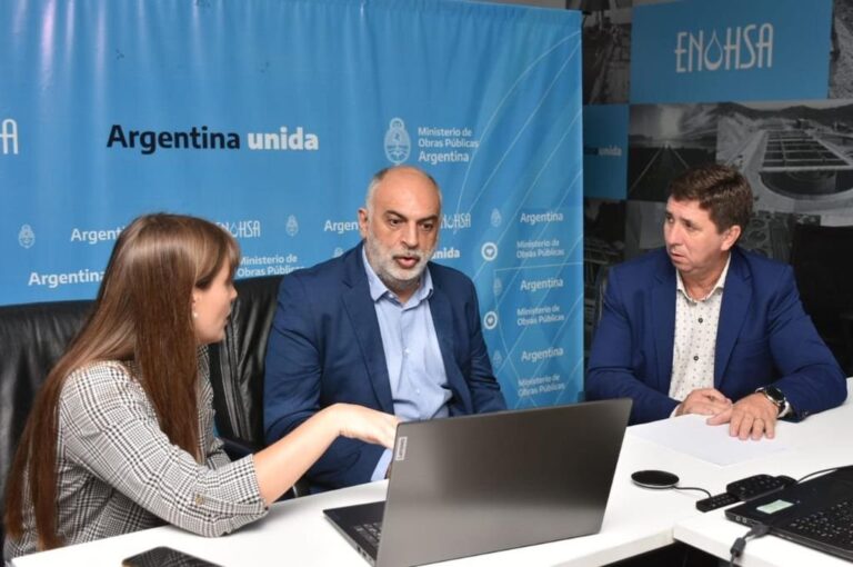 Alejandra es Arquitecta