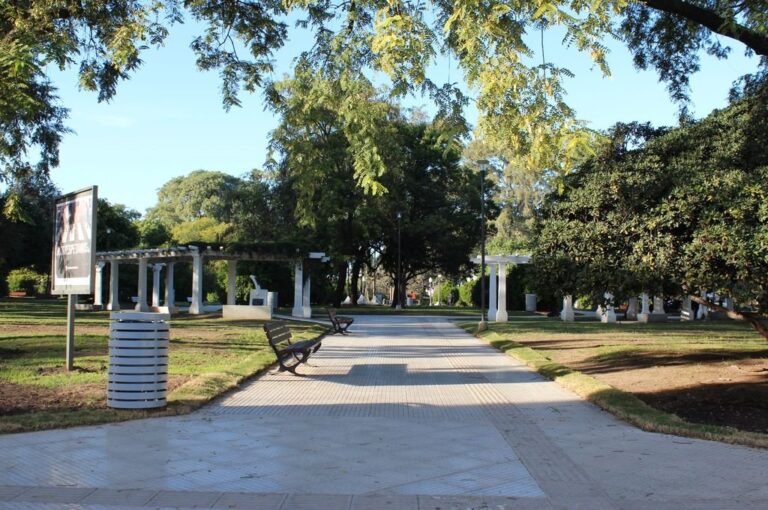 La plaza se caracteriza