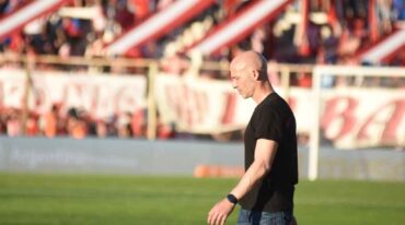 Los rojiblancos perdieron con Sarmiento en el último partido. Archivo/Manuel Fabatía.