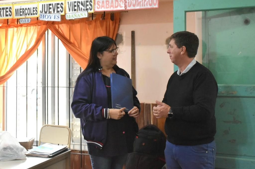 "Además visité el Jardín de Infantes N° 124 'Mauricio Franck' y me reuní con integrantes de Cáritas Franck