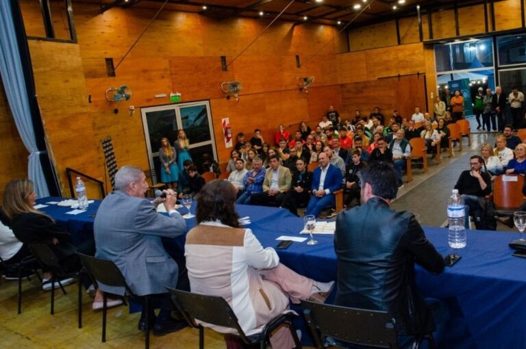 El evento contó con la presencia de Gonzalo Belloso (presidente de Rosario Central)