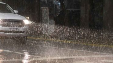 La lluvia fue persistente el miércoles en gran parte de Santa Fe. Como en la capital provincial. Manuel Fabatía.