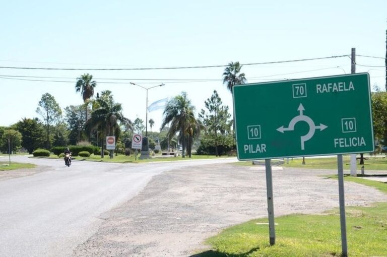 'Abordamos el tema de gestionar un área industrial o logístico en la localidad. Además dichos profesionales nos asesoraron en confeccionar un plan de ordenamiento territorial con el objetivo de proyectar un crecimiento organizado de nuestro pueblo'