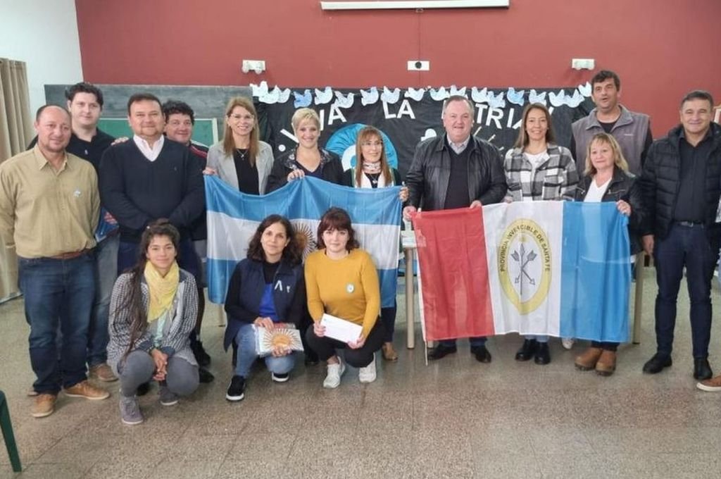 'Nos sentimos orgullosos de estar permanentemente en todas las localidades del departamento y hoy en estas ciudades (por Suardi y San Guillermo)