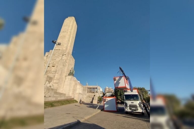 La restauración de la construcción icónica de Rosario quedará nuevamente en suspenso hasta que la Nación envíe los fondos que reclama la empresa. Gentileza.
