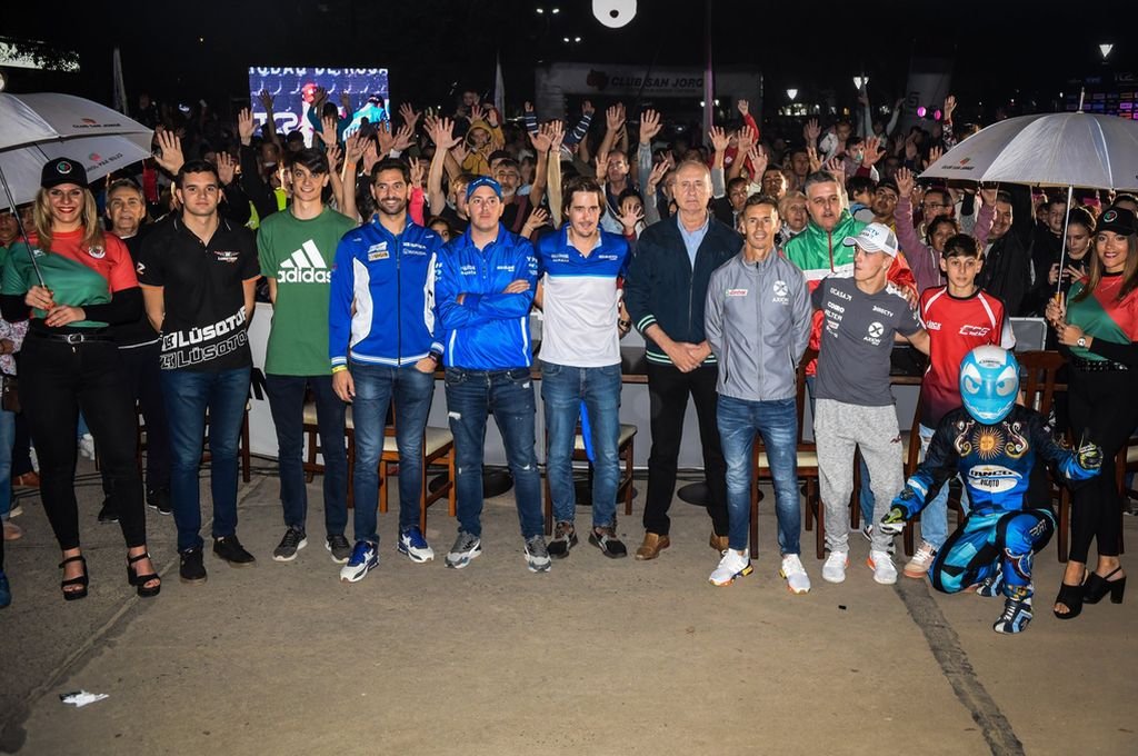 Ayer por la noche se llevó a cabo el lanzamiento oficial en la plaza central de San Jorge Gentileza