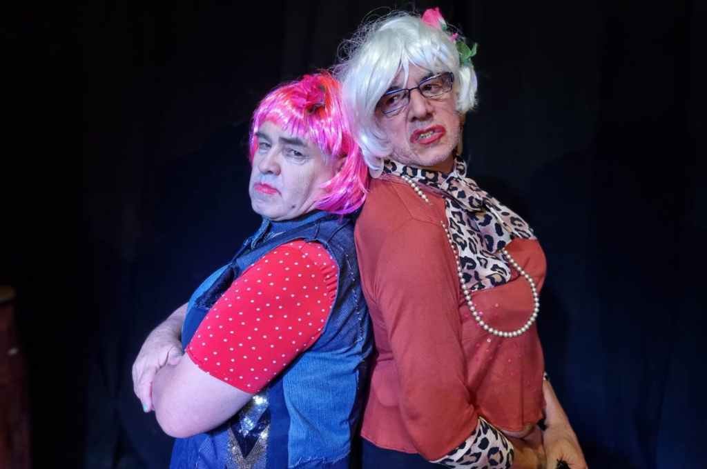 La versión rosarina de la clásica dramaturgia adquiere tono propio gracias al desafío asumido de parte de su director y grupo de trabajo quienes desde una puesta en escena casi inédita para el teatro local. Gentileza.