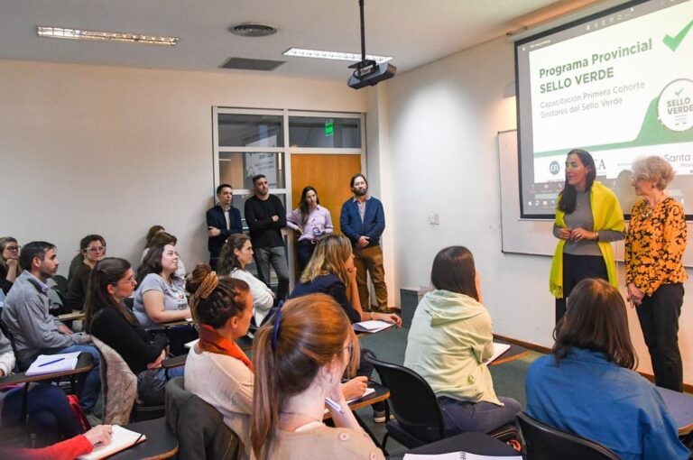 Gonnet y Andretich en la inauguración del curso de capacitación