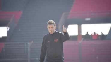 Rodolfo De Paoli tendrá su primera prueba al mando del equipo fuera de Paraná.