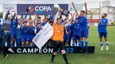 Argentino (R) fue el campeón en fútbol masculino el año pasado. Archivo.