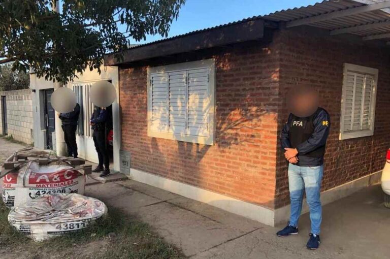 La policía allanó el domicilio de la persona sospechosa. Gentileza.