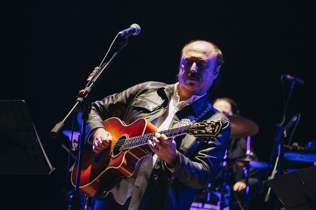 Un cierre luego de medio siglo de canciones tenía que terminar con la canción más emblemática. Y Roos explicó que intentaron cerrar una retirada con otros temas
