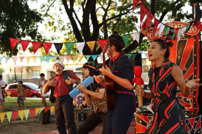 'Payasos contra el clima' del Grupo Los Macanos Borondongos