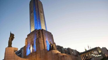 Ni las instalaciones del Monumento Nacional a la Bandera se salvaron de la ola delictiva de hurtos. Archivo.
