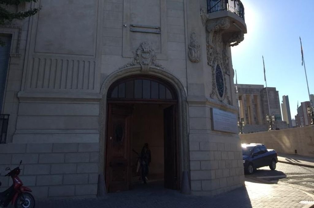 El Concejo se hace eco de los desmedidos robos de piezas de bronce que acechan a la ciudad desde que comenzó 2023. Archivo.