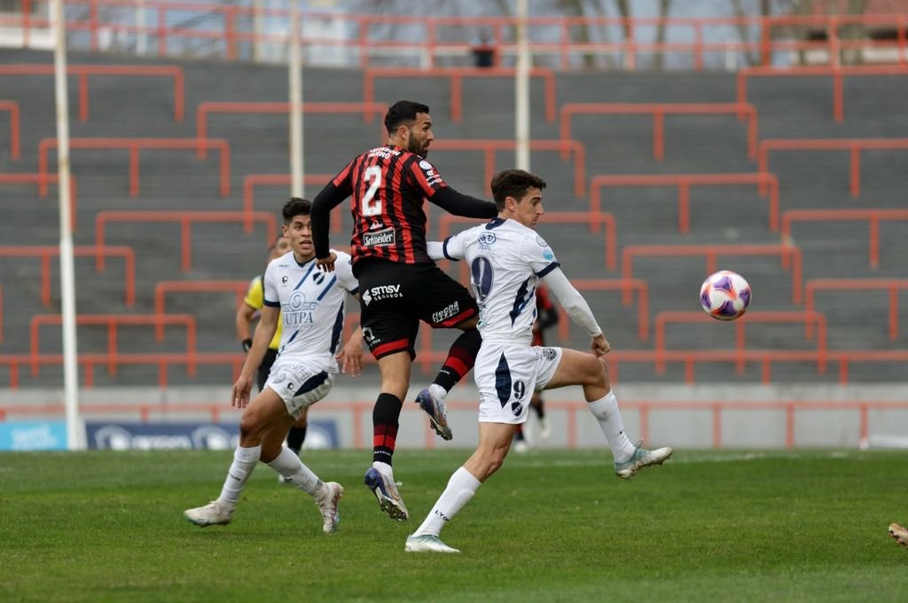Patronato volvió a tener otro resultado negativo fuera de Entre Ríos. Foto: Prensa Alvarado