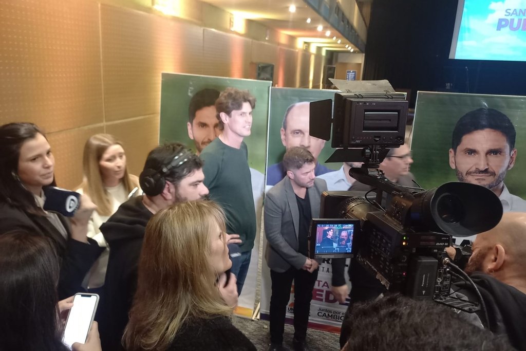 Lousteau llegó al búnker de Pullaro