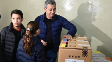 Casi a la medianoche del domingo y con el 25% de las mesas escrutadas