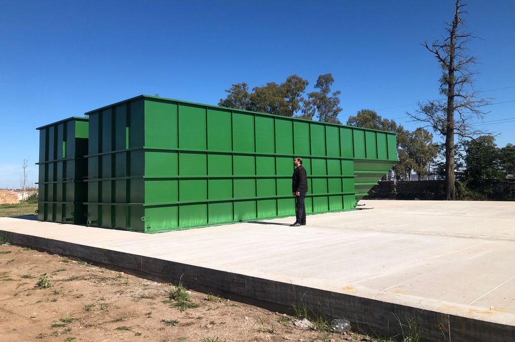Se trata de dos módulos de la planta de tratamiento que cuenta con un moderno sistema compacto