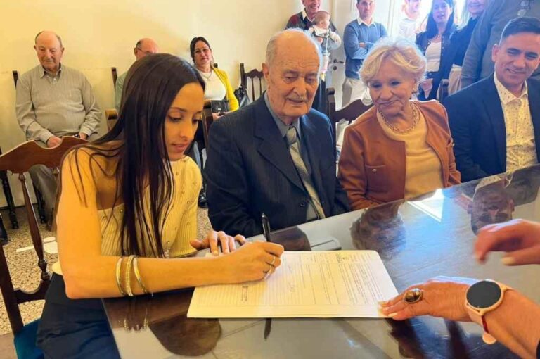 Los abuelos demostraron que para el amor no hay edad. Gentileza.