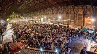 Esta 10° edición ofrece puestos de comidas con patio de fuegos y pastelería con más de 50 propuestas gastronómicas