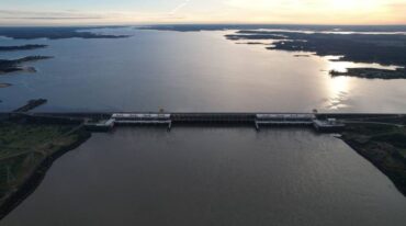 Gracias a que el embalse del Lago estaba bastante bajo puede amortiguar las crecidas.