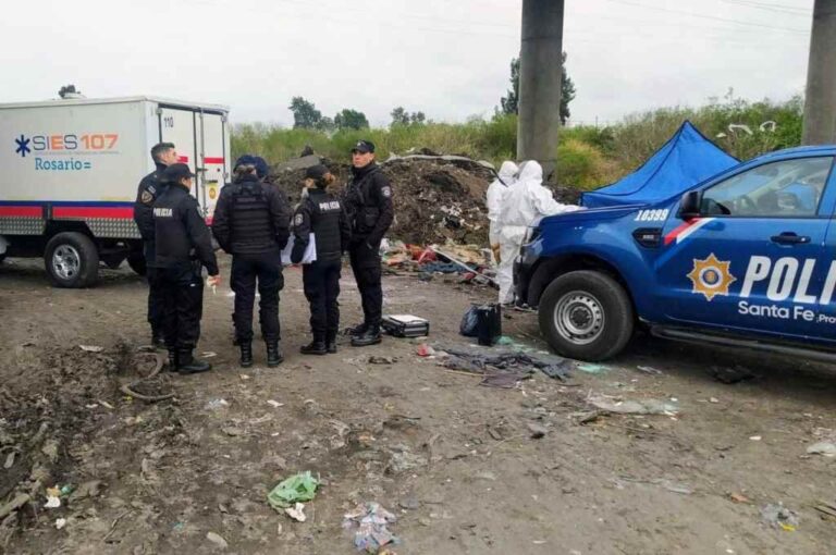 Fue hallado el cuerpo de un hombre debajo del puente Sorrento. Marcelo Manera.