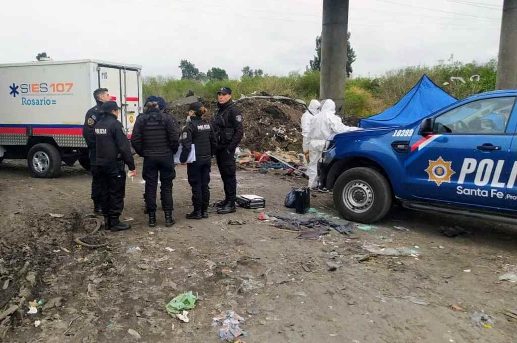 Fue hallado el cuerpo de un hombre debajo del puente Sorrento. Marcelo Manera.