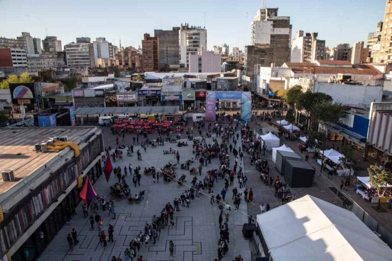 Más de 300.000 personas pasaron por la feria en 2022. Facebook.