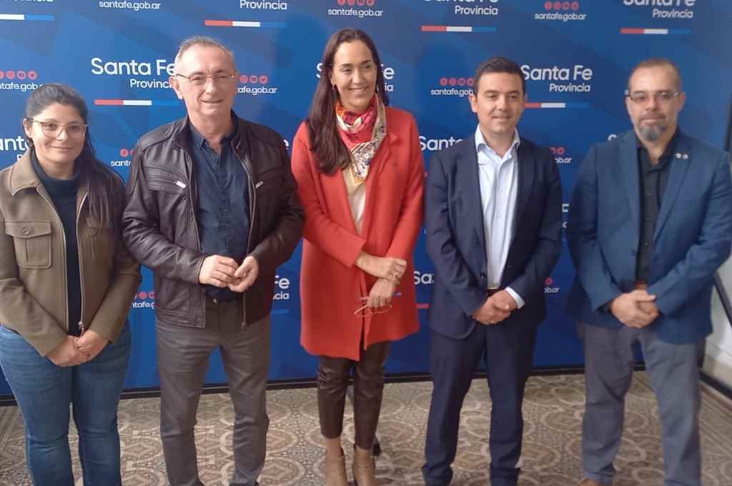 El ministro Costamagna habló antes de una reunión sobre trazabilidad bovina. Mirador Provincial.