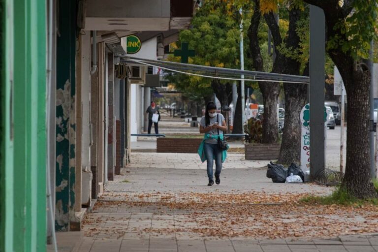 Los adultos mayores son blanco de robos en Firmat. Archivo.