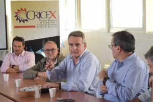 El precandidato a vicepresidente estuvo en la Cricex. Gentileza.