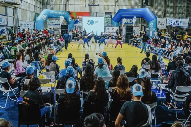 El acto de apertura se realizó en el Club Atlético Paracao.