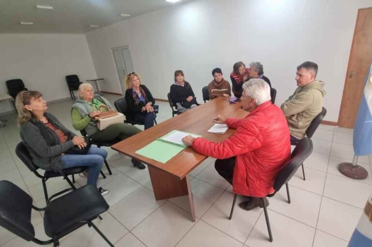 El senador Baucero encabezó la reunión. Gentileza.