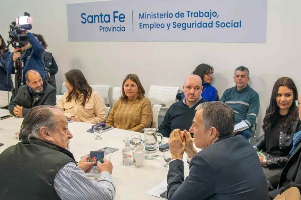 Mesa paritaria de este martes. Gentileza: prensa Gobierno de Santa Fe.