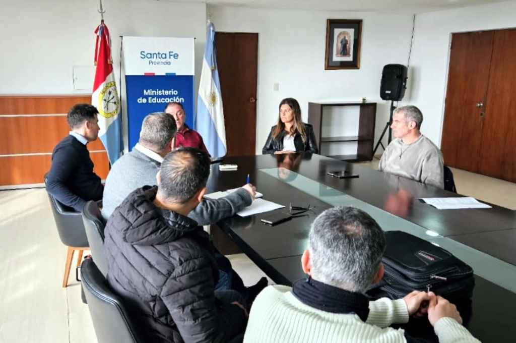 El senador Kaufmann aclaró que desde la Senaduría de Garay se cubrirán los costos de los capacitadores. Gentileza.