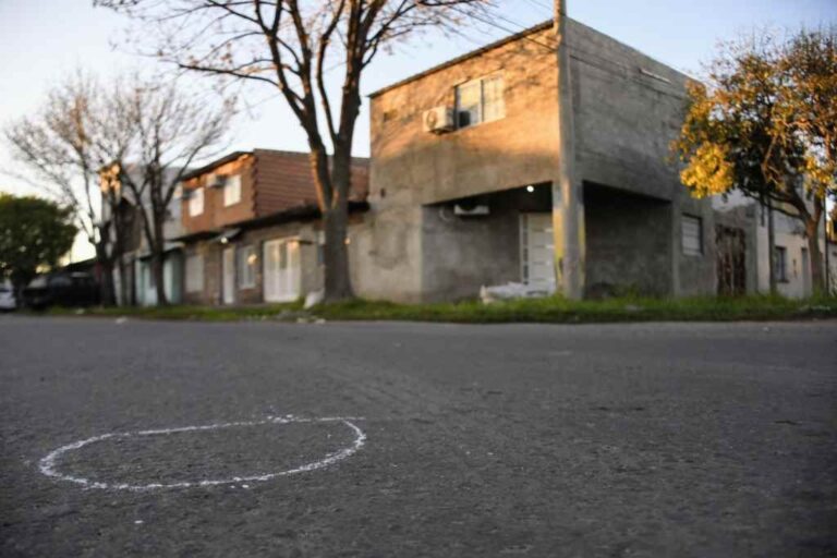 El ataque se dio en la zona de Garay y Alsina. Marcelo Manera.