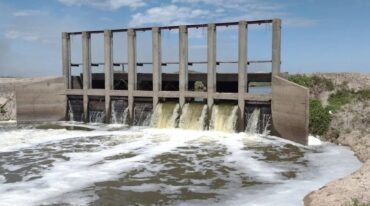 Los Bajos Submeridionales constituyen uno de los humedales de mayor importancia de la República Argentina y poseen una extensión de 8.030.000 hectáreas