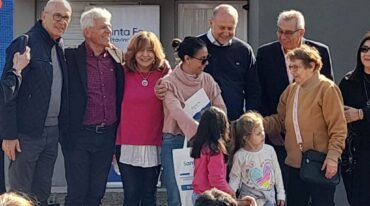 El gobernador Omar Perotti encabezó el acto. Mirador Provincial.