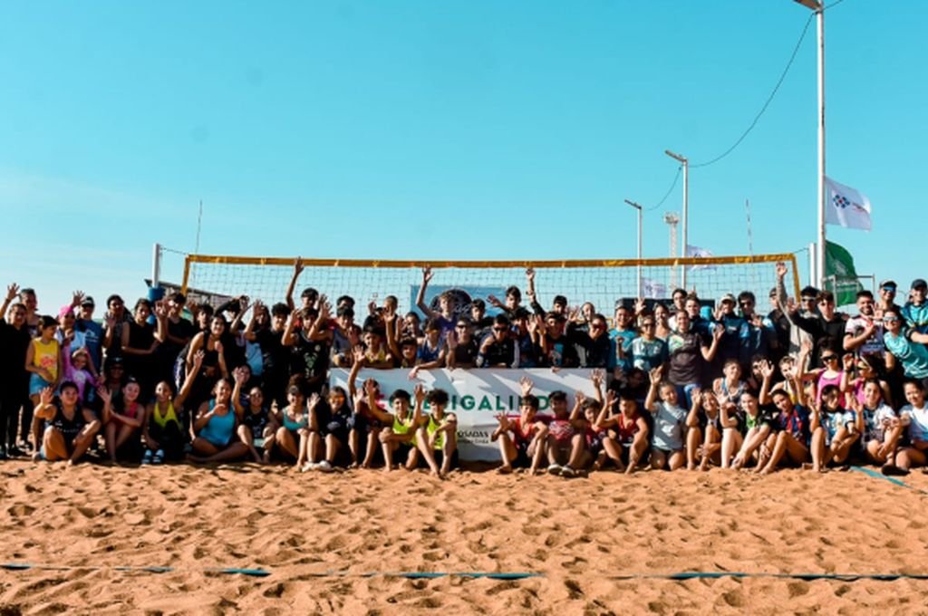 En el marco de las actividades programadas para el Campus de Base en la modalidad de volley de playa