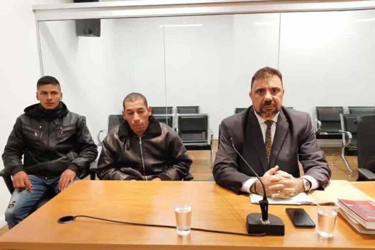 Los acusados y su abogado defensor. Norte24.