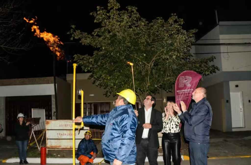 El intendente Vallejos y el gobernador Perotti encabezaron el acto. Norte24.