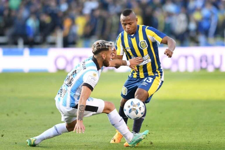 El debut en la Copa de la Liga ante Atlético Tucumán estuvo lejos de lo esperado. Con un equipo que todavía se está armando y con el mercado de pases abierto