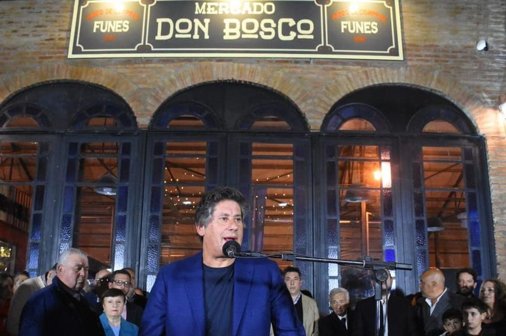 El Mercado Don Bosco con 930 m2 cubiertos está pensado para ser un paseo de compras para toda la familia