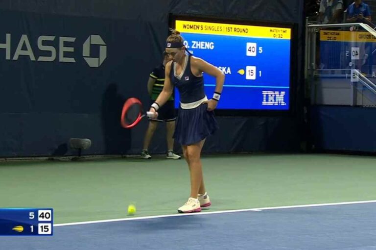 Podoroska sólo pudo hacer un game en su debut. Twitter.