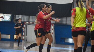 Español ganó y quedó a un paso de los cuartos de final. PRENSA FEFUSA MENDOZA