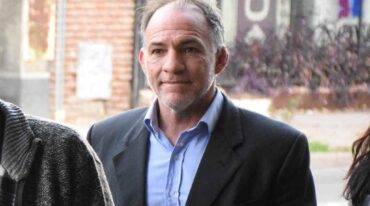 Kuverling es reemplazado por un director del mismo área
