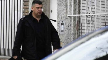 Un policía resultó herido. Marcelo Manera.