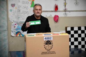 Lewandowski votó en la mesa 4.882. Marcelo Manera.
